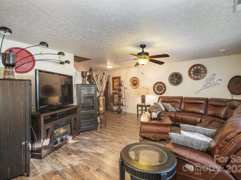 12413 Stowe Acres Drive, Charlotte, NC 28262.  MLS# CAR4198532, YatesRealty ID 3274. Living Room