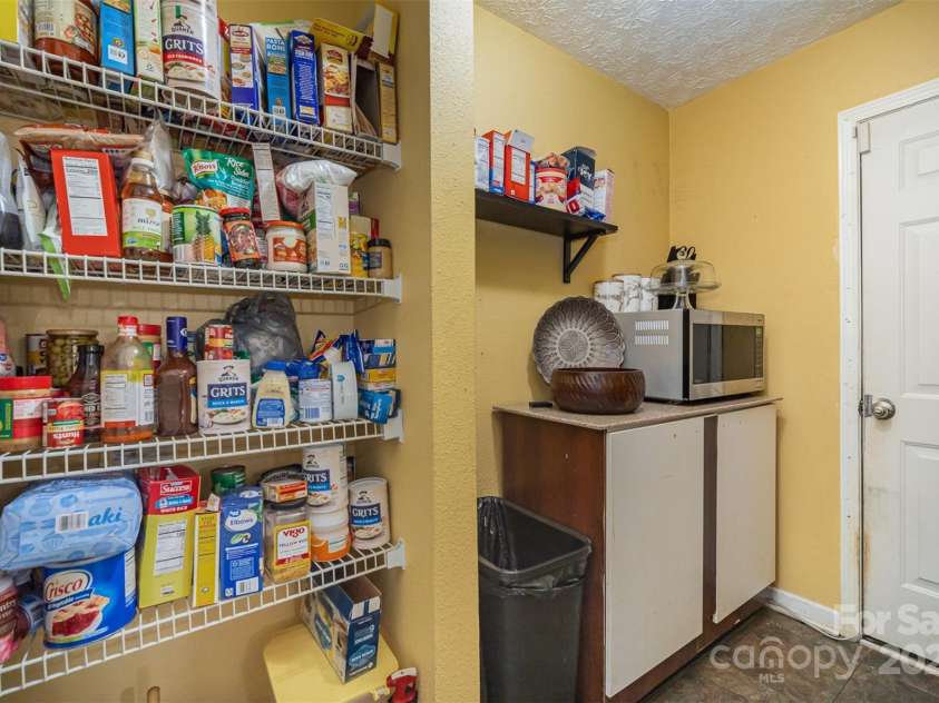 12413 Stowe Acres Drive, Charlotte, NC 28262.  MLS# CAR4198532, YatesRealty ID 3274. Pantry