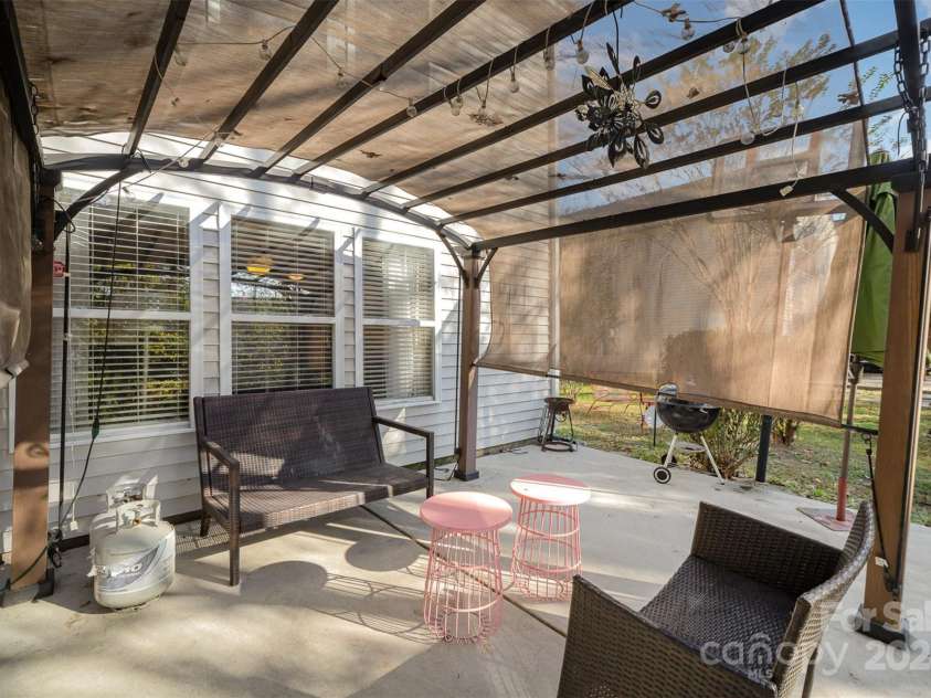 12413 Stowe Acres Drive, Charlotte, NC 28262.  MLS# CAR4198532, YatesRealty ID 3274. Patio