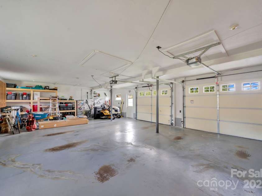 10 Moland Drive, Etowah, NC 28729.  MLS# CAR4280366, YatesRealty ID 32740. 