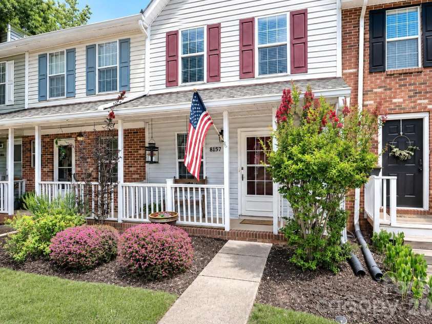 8157 Circle Tree Lane, Charlotte, NC 28277.  MLS# CAR4393802, YatesRealty ID 32740. 