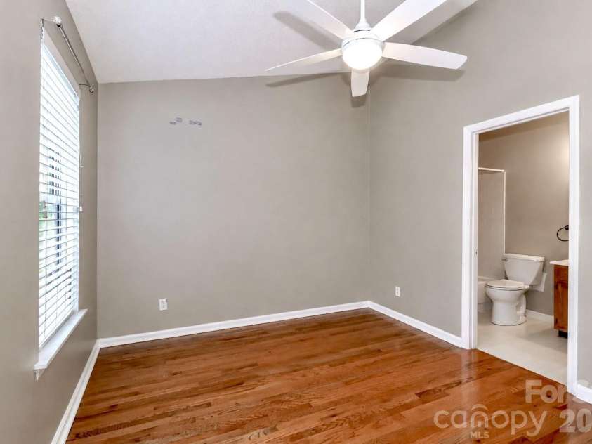 8157 Circle Tree Lane, Charlotte, NC 28277.  MLS# CAR4393802, YatesRealty ID 32740. 