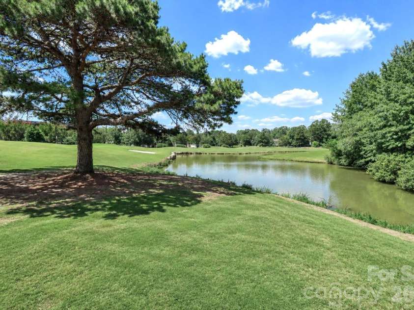 8157 Circle Tree Lane, Charlotte, NC 28277.  MLS# CAR4393802, YatesRealty ID 32740. 