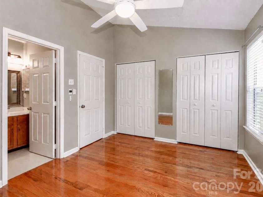 8157 Circle Tree Lane, Charlotte, NC 28277.  MLS# CAR4393802, YatesRealty ID 32740. 