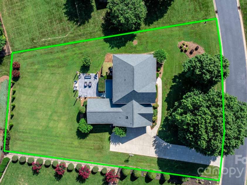 2774 Palmer Drive, Conover, NC 28613.  MLS# CAR4283598, YatesRealty ID 32741. Flat usable yard great for entertaining.  