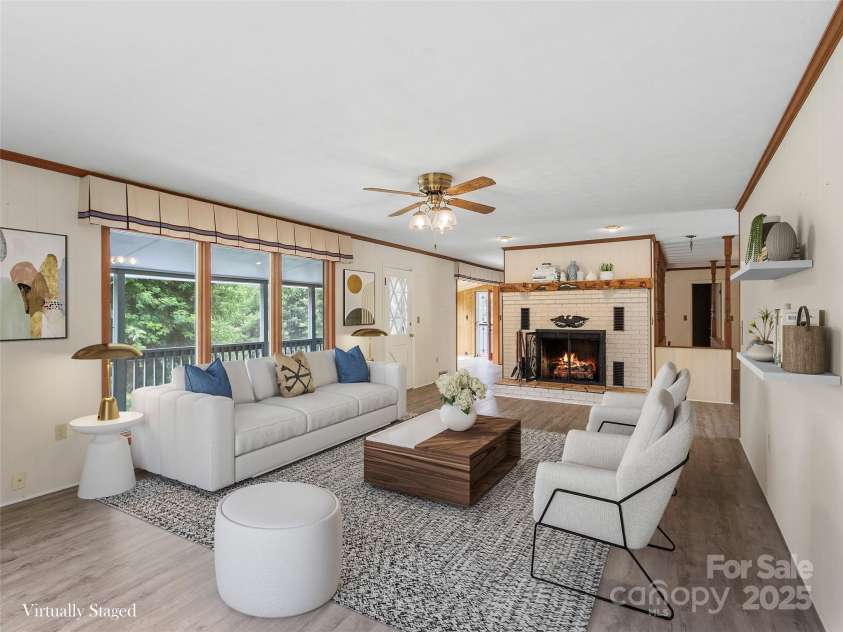 220 Grand View Lane, Burnsville, NC 28714.  MLS# CAR4287222, YatesRealty ID 32743. 