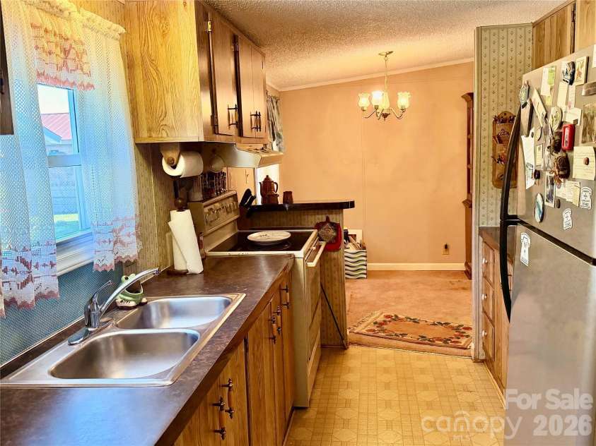 4248 Peachtree Lane, Granite Falls, NC 28630.  MLS# CAR4389959, YatesRealty ID 32744. 
