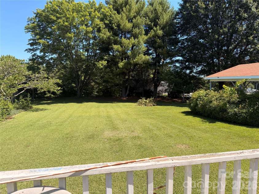 4248 Peachtree Lane, Granite Falls, NC 28630.  MLS# CAR4389959, YatesRealty ID 32744. Back yard
