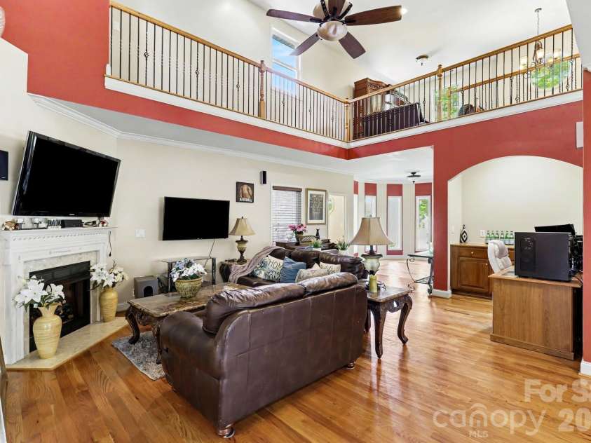 10130 Fairlea Drive, Charlotte, NC 28269.  MLS# CAR4395480, YatesRealty ID 32745. 