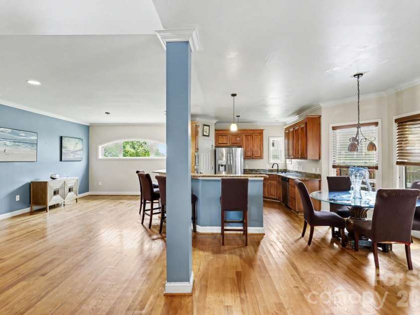 10130 Fairlea Drive, Charlotte, NC 28269.  MLS# CAR4395480, YatesRealty ID 32745. 