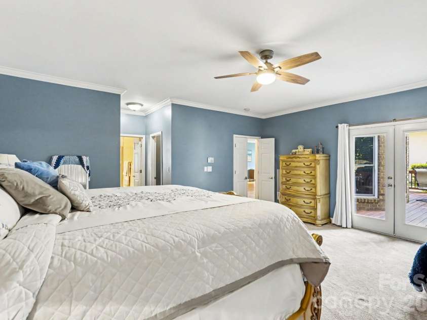 10130 Fairlea Drive, Charlotte, NC 28269.  MLS# CAR4395480, YatesRealty ID 32745. 