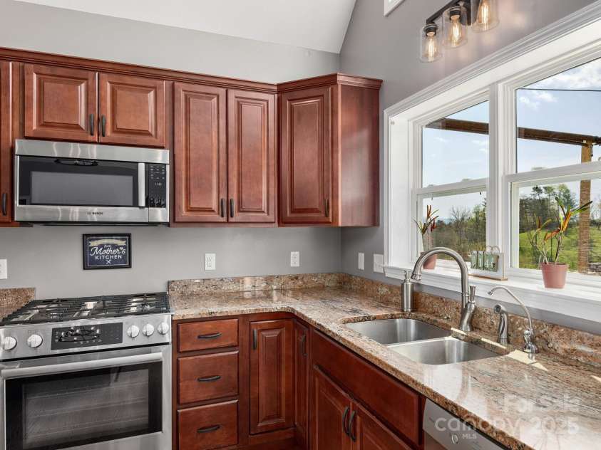 29 Enchanted Oak Lane, Alexander, NC 28701.  MLS# CAR4282785, YatesRealty ID 32745. 