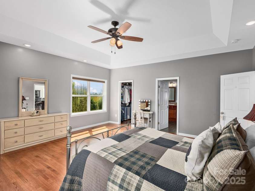 29 Enchanted Oak Lane, Alexander, NC 28701.  MLS# CAR4282785, YatesRealty ID 32745. 