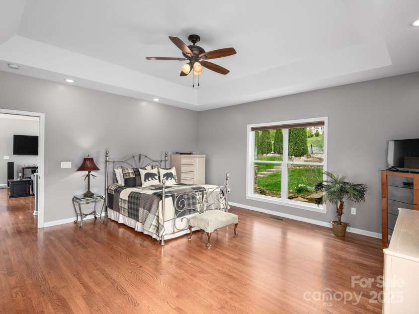 29 Enchanted Oak Lane, Alexander, NC 28701.  MLS# CAR4282785, YatesRealty ID 32745. 