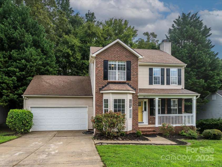 14111 Walkers Crossing Drive, Charlotte, NC 28273.  MLS# CAR4291166, YatesRealty ID 32746. 