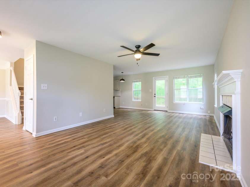 14111 Walkers Crossing Drive, Charlotte, NC 28273.  MLS# CAR4291166, YatesRealty ID 32746. 