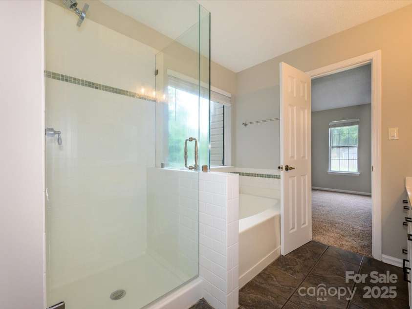 14111 Walkers Crossing Drive, Charlotte, NC 28273.  MLS# CAR4291166, YatesRealty ID 32746. 