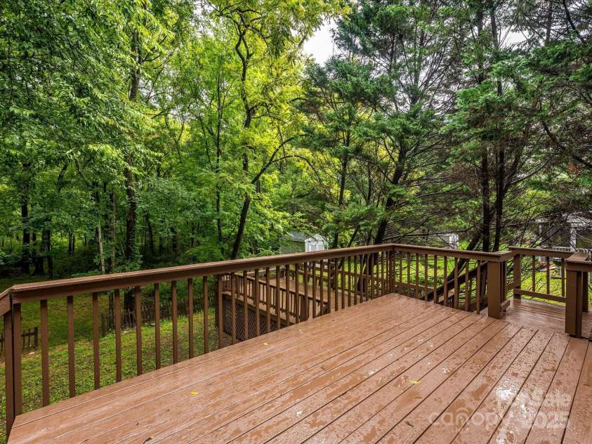 14111 Walkers Crossing Drive, Charlotte, NC 28273.  MLS# CAR4291166, YatesRealty ID 32746. 