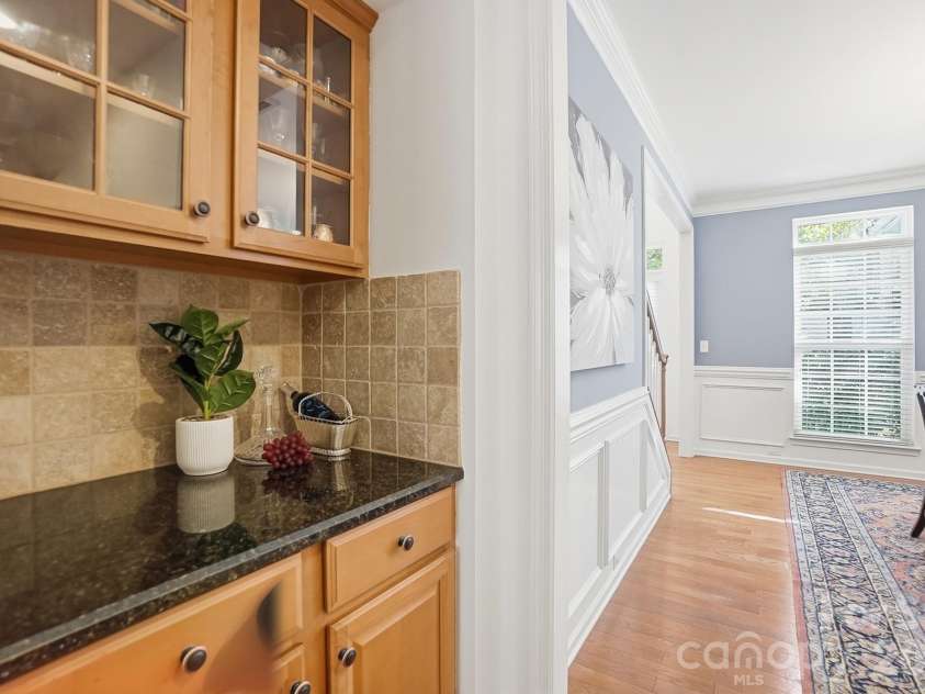 10706 Anglesey Court, Charlotte, NC 28278.  MLS# CAR4372609, YatesRealty ID 32747. 
