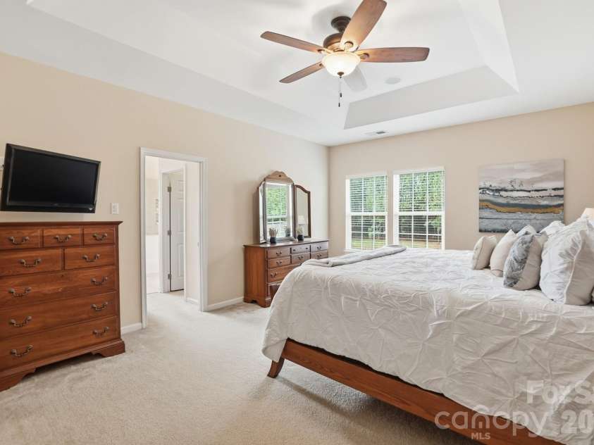 10706 Anglesey Court, Charlotte, NC 28278.  MLS# CAR4372609, YatesRealty ID 32747. 