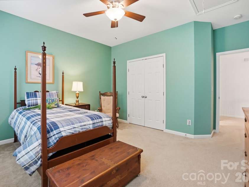 10706 Anglesey Court, Charlotte, NC 28278.  MLS# CAR4372609, YatesRealty ID 32747. 