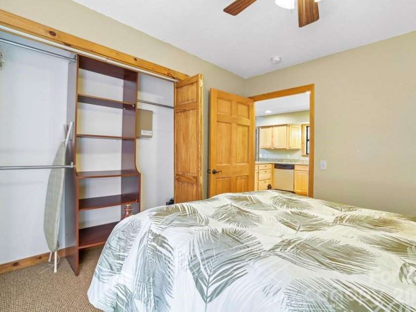 210 Chickadee Drive, Bryson City, NC 28713.  MLS# CAR4394227, YatesRealty ID 32748. 
