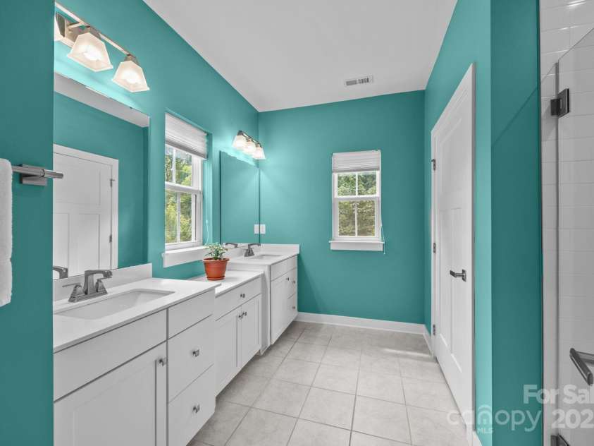 8533 Everwood Avenue, Huntersville, NC 28078.  MLS# CAR4290997, YatesRealty ID 32748. Room for everything!
