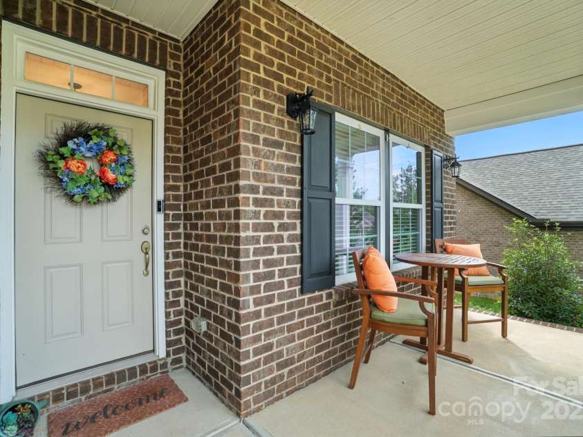 149 Oxford Drive, Mooresville, NC 28115.  MLS# CAR4289690, YatesRealty ID 32749. 