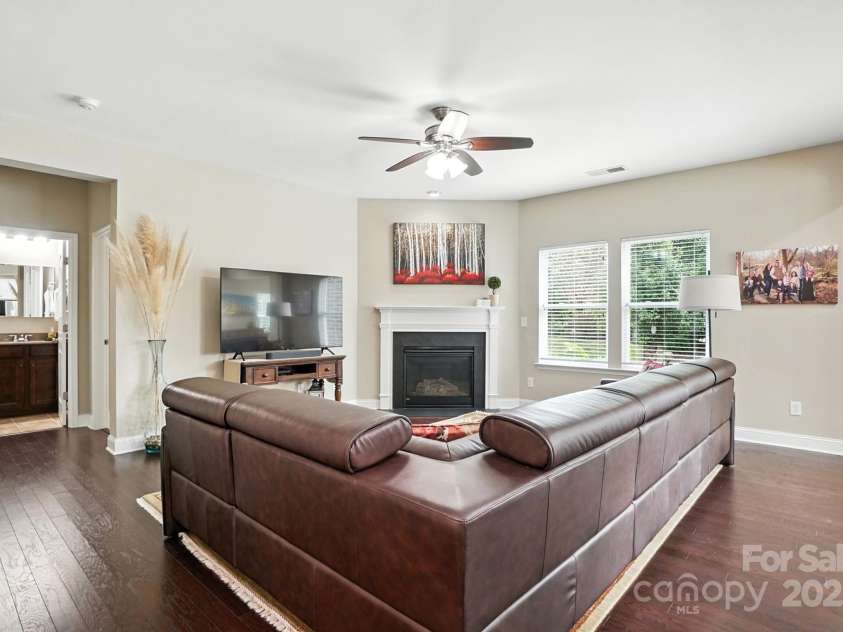 149 Oxford Drive, Mooresville, NC 28115.  MLS# CAR4289690, YatesRealty ID 32749. 