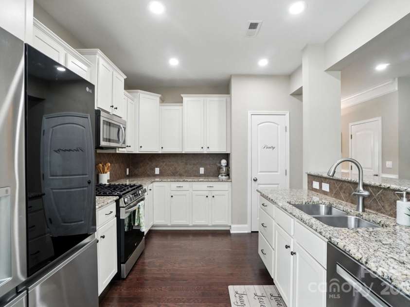 149 Oxford Drive, Mooresville, NC 28115.  MLS# CAR4289690, YatesRealty ID 32749. 