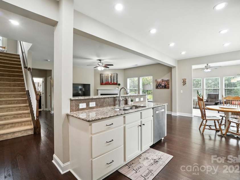149 Oxford Drive, Mooresville, NC 28115.  MLS# CAR4289690, YatesRealty ID 32749. 