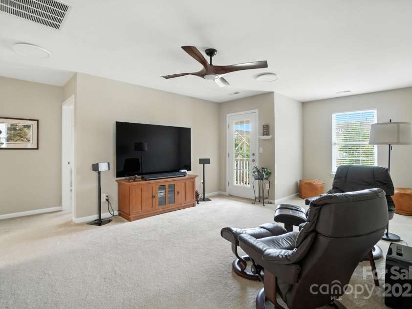 149 Oxford Drive, Mooresville, NC 28115.  MLS# CAR4289690, YatesRealty ID 32749. 