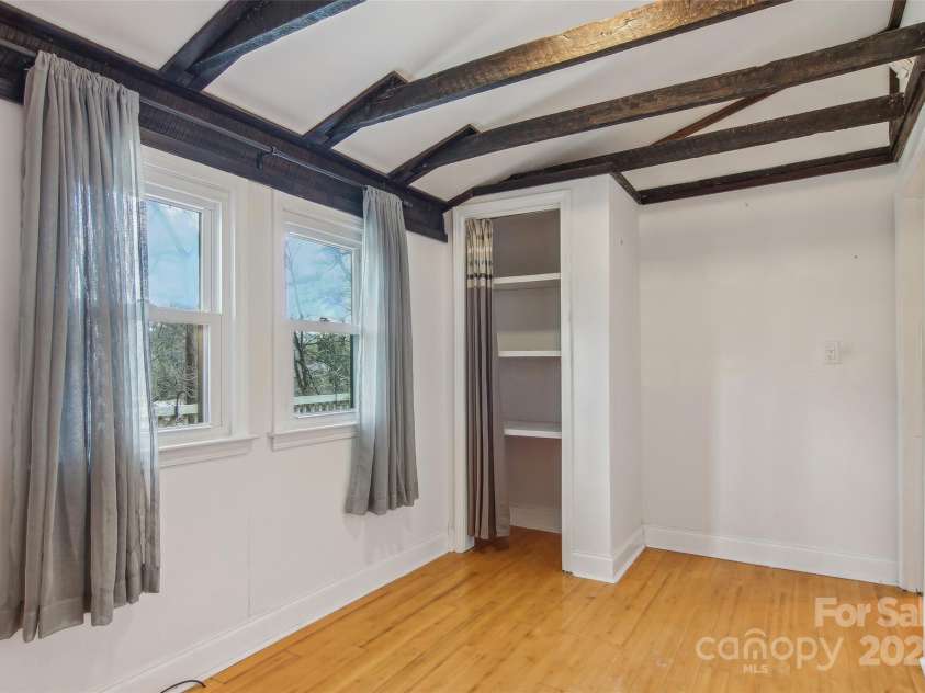 553 Main Street, Brevard, NC 28712.  MLS# CAR4235243, YatesRealty ID 3275. 