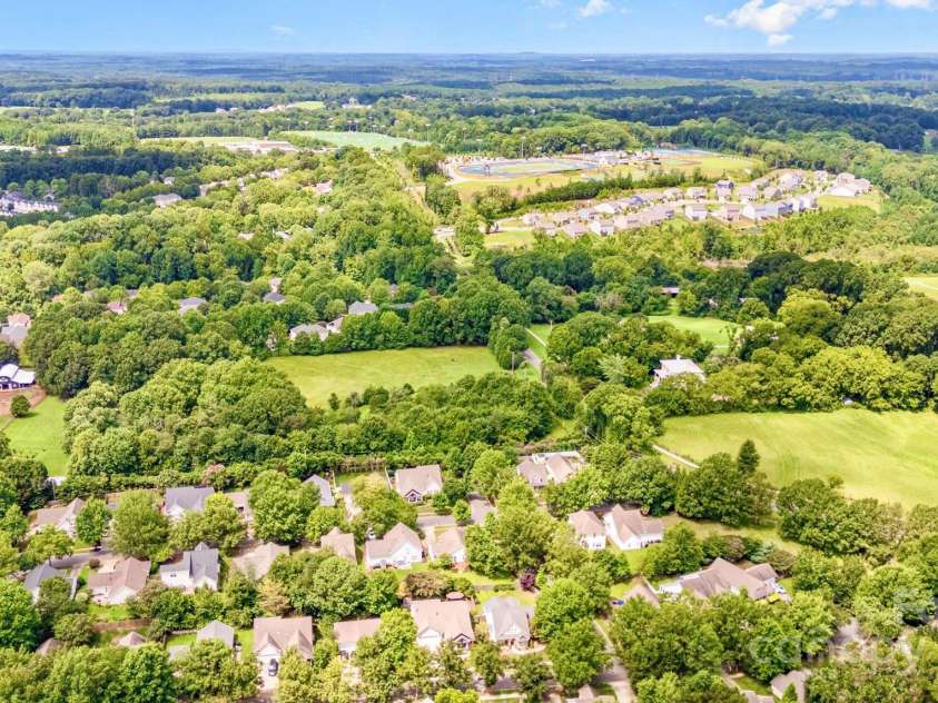 13535 Glencreek Lane, Huntersville, NC 28078.  MLS# CAR4292524, YatesRealty ID 32750. 
