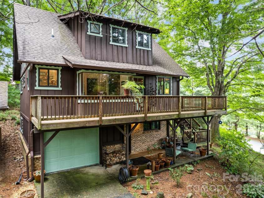 33 Wenlock Way, Waynesville, NC 28785.  MLS# CAR4390311, YatesRealty ID 32753. 