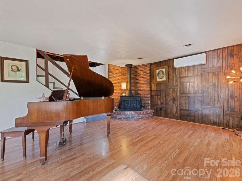 33 Wenlock Way, Waynesville, NC 28785.  MLS# CAR4390311, YatesRealty ID 32753. 