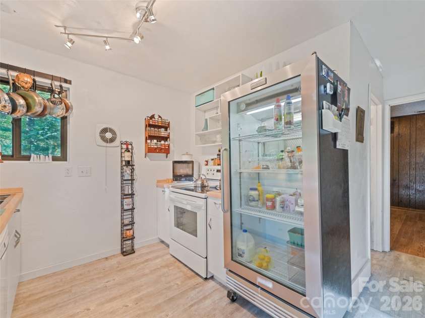 33 Wenlock Way, Waynesville, NC 28785.  MLS# CAR4390311, YatesRealty ID 32753. 