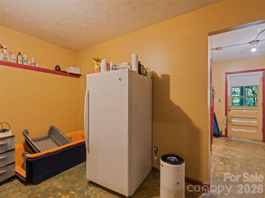 33 Wenlock Way, Waynesville, NC 28785.  MLS# CAR4390311, YatesRealty ID 32753. 