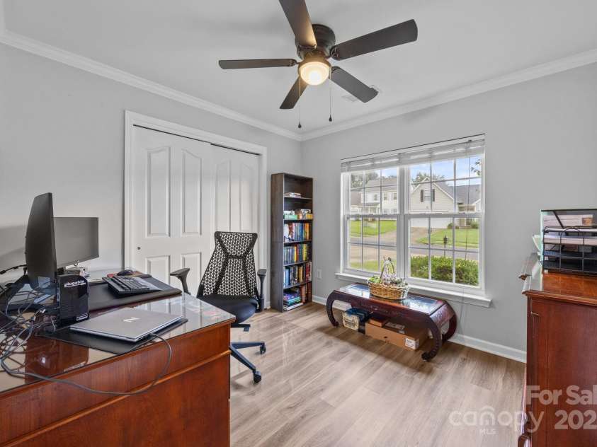 6922 Murray Grey Lane, Charlotte, NC 28273.  MLS# CAR4291045, YatesRealty ID 32753. 