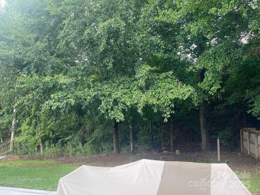 6922 Murray Grey Lane, Charlotte, NC 28273.  MLS# CAR4291045, YatesRealty ID 32753. 