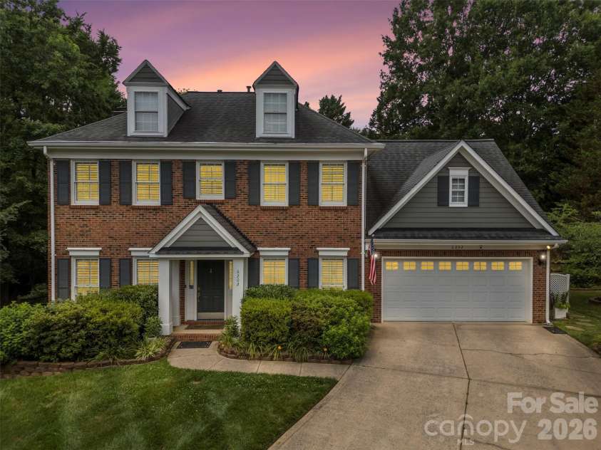 6202 Hickory Cove Lane, Charlotte, NC 28269.  MLS# CAR4392908, YatesRealty ID 32754. 