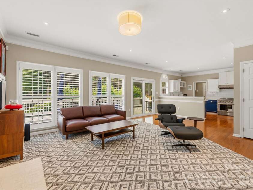 6202 Hickory Cove Lane, Charlotte, NC 28269.  MLS# CAR4392908, YatesRealty ID 32754. 