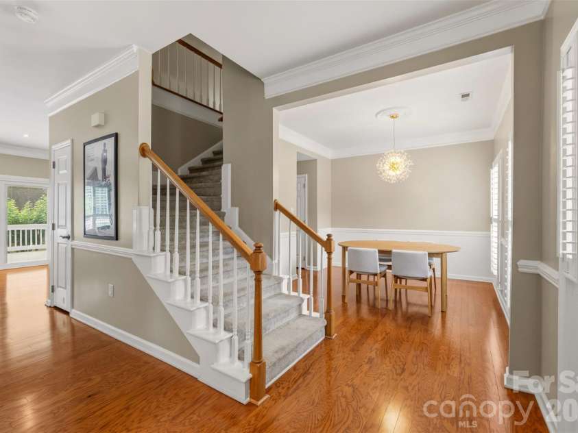 6202 Hickory Cove Lane, Charlotte, NC 28269.  MLS# CAR4392908, YatesRealty ID 32754. 