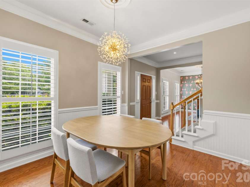 6202 Hickory Cove Lane, Charlotte, NC 28269.  MLS# CAR4392908, YatesRealty ID 32754. 