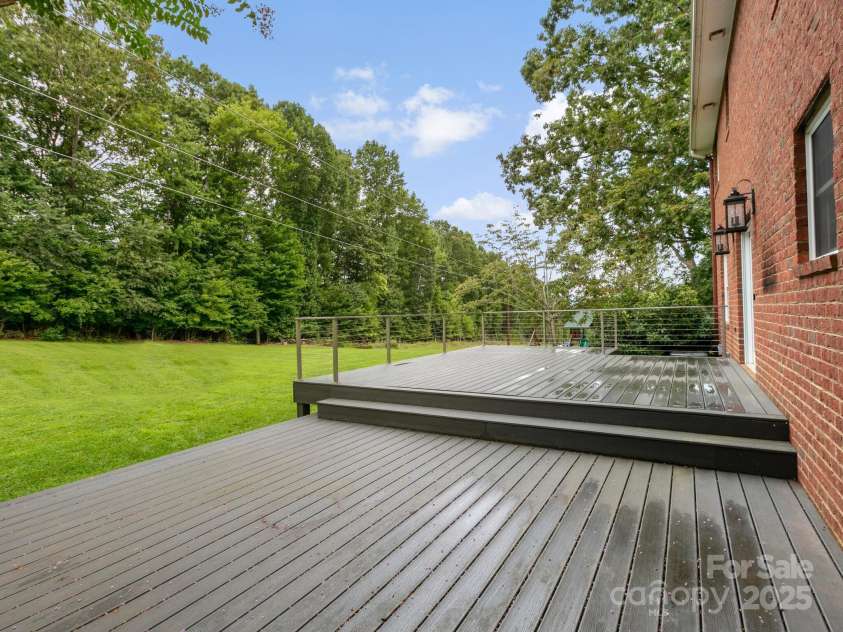 206 Bridle Path, Candler, NC 28715.  MLS# CAR4291478, YatesRealty ID 32755. Patio