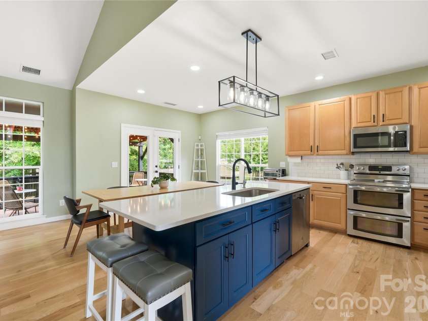 1409 Beckworth Avenue, Rock Hill, SC 29730.  MLS# CAR4392097, YatesRealty ID 32756. 