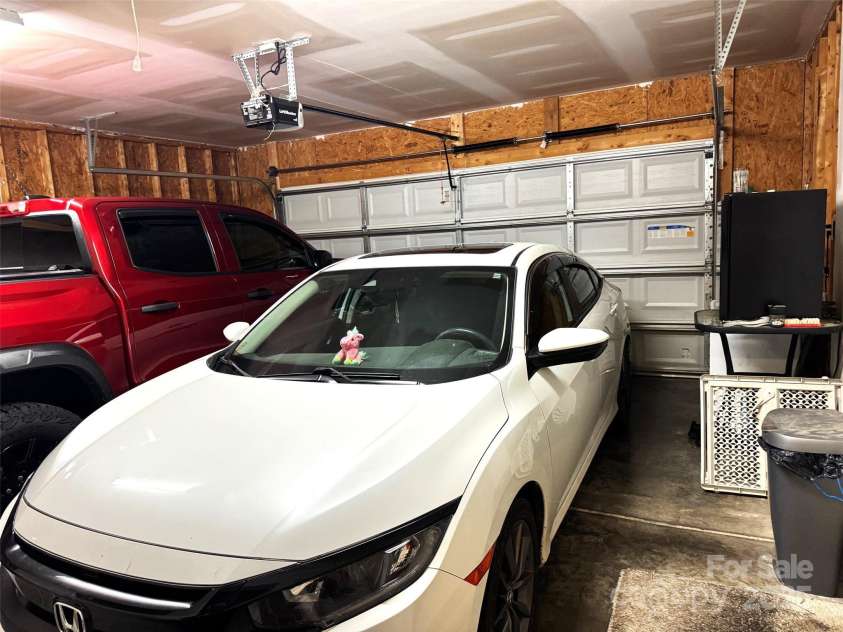 630 Scarlet Leaf Lane, Oakboro, NC 28129.  MLS# CAR4291699, YatesRealty ID 32756. 