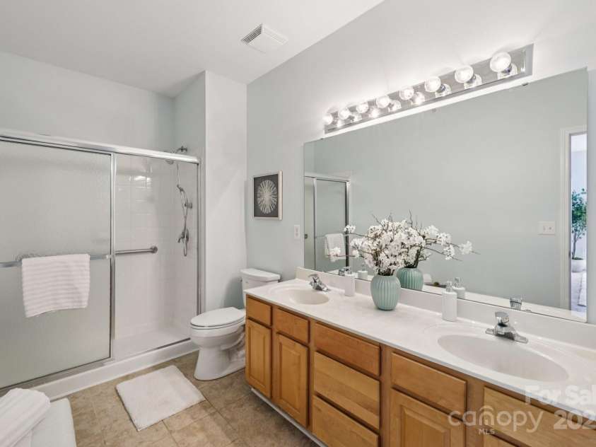 17111 Red Feather Drive, Charlotte, NC 28277.  MLS# CAR4285881, YatesRealty ID 32757. 