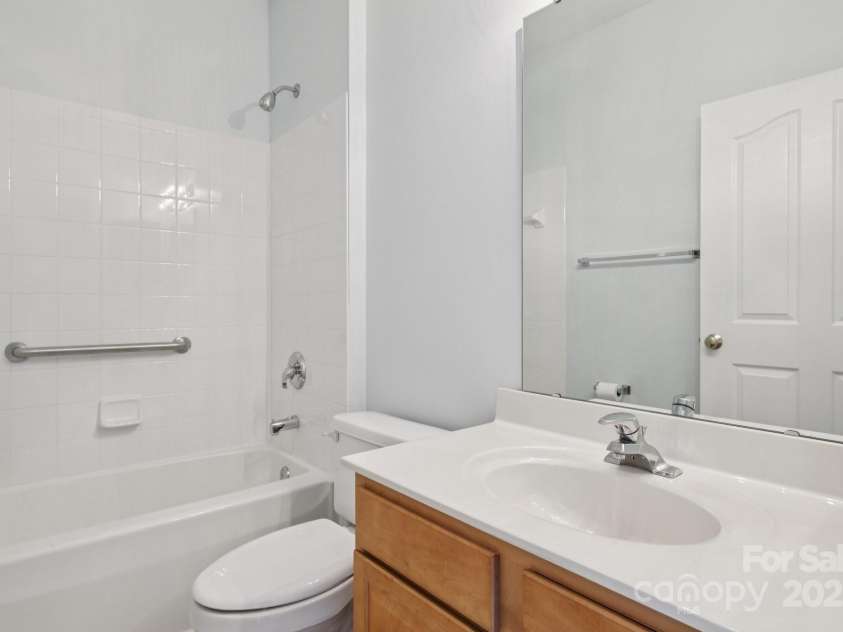 17111 Red Feather Drive, Charlotte, NC 28277.  MLS# CAR4285881, YatesRealty ID 32757. 