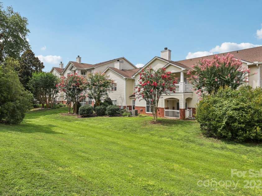 17111 Red Feather Drive, Charlotte, NC 28277.  MLS# CAR4285881, YatesRealty ID 32757. 